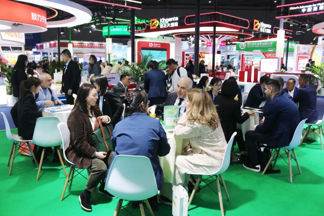 金牌贊助企業(yè)海大生物全新亮相上海CAC國際農(nóng)化展,以科技實(shí)力獻(xiàn)禮25周年